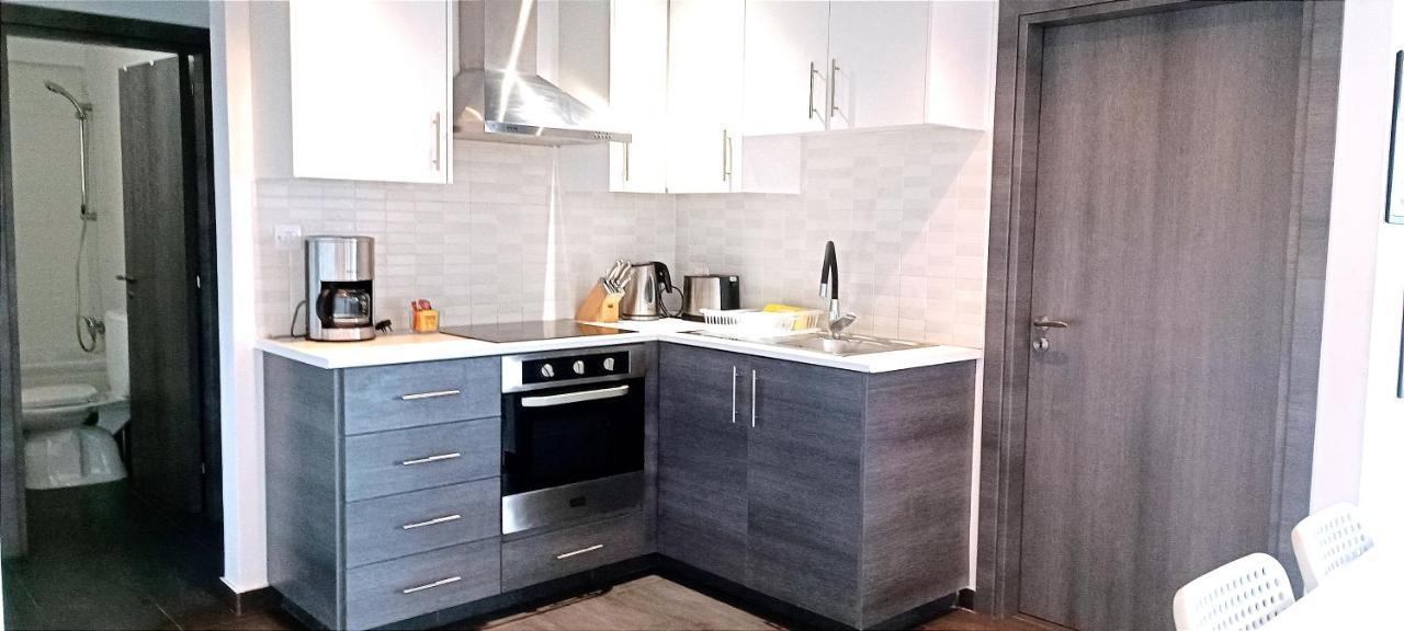 Dezo Luxury Town Apartment Λάρνακα Εξωτερικό φωτογραφία