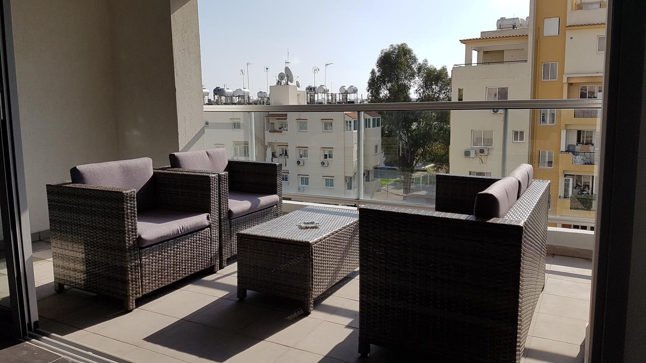 Dezo Luxury Town Apartment Λάρνακα Εξωτερικό φωτογραφία